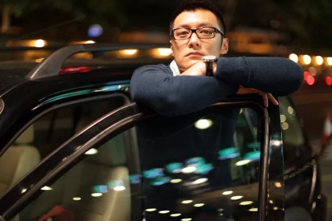 明星| 这一天,张志明找到了他的余春娇