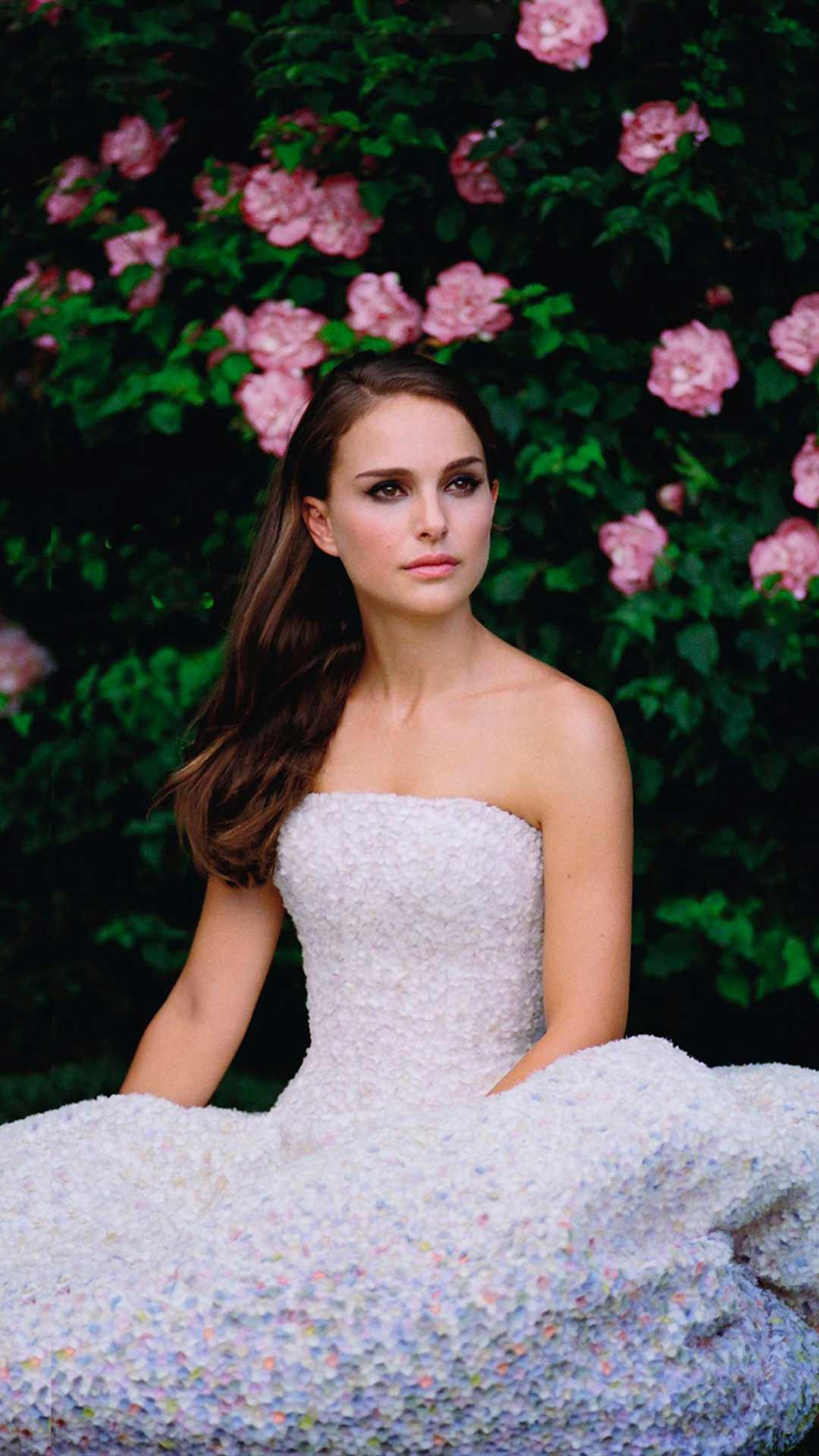 电影英文名"jackie",是杰奎琳·肯尼迪(jacqueline kennedy)名字的