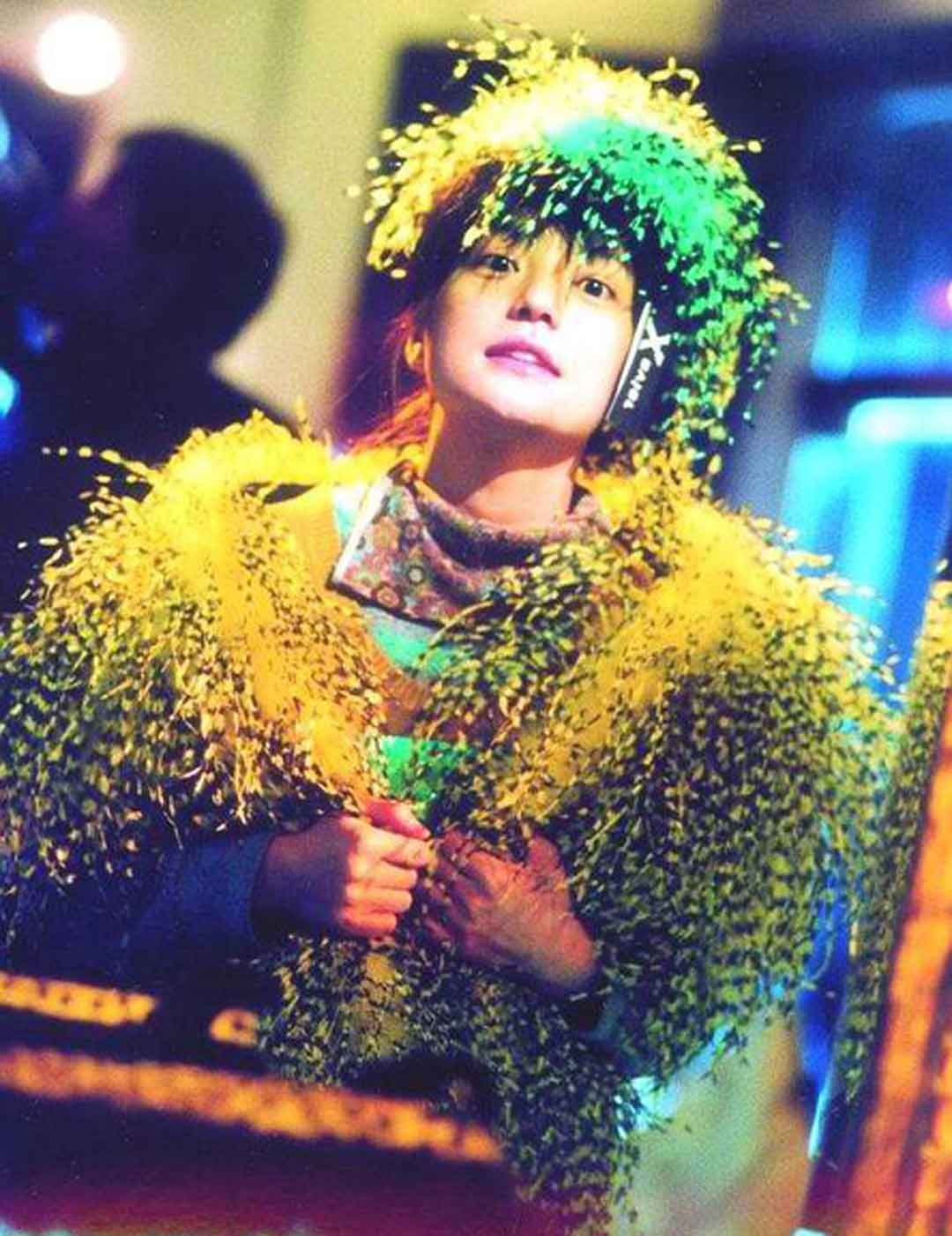 明星| 赵薇: 被"港囧"带回到喜剧中